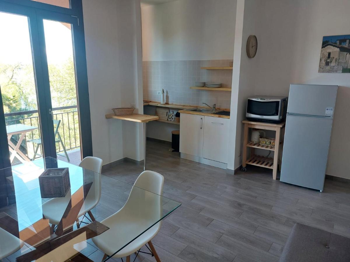 Appartamento Miralago Con Giardino Sul Lago Gavirate Bagian luar foto